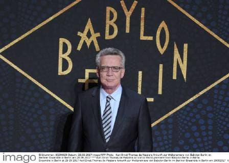 Karl Ernst Thomas de Maiziere Ankunft zur Weltpremiere von Babylon Berlin im Berliner Ensamble in Berlin am 28.09.2017