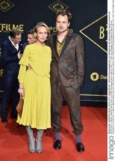 Severija Janusauskaite und Lars Eidinger bei der Babylon Berlin Serien Premiere am 28.09.2017 in Berlin. Babylon Berlin (Sky und ARD) Serienpremiere in Berlin, 2017