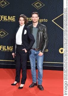 Anna Schäfer und August Wittgenstein bei der Babylon Berlin Serien Premiere am 28.09.2017 in Berlin. Babylon Berlin (Sky und ARD) Serienpremiere in Berlin, 2017