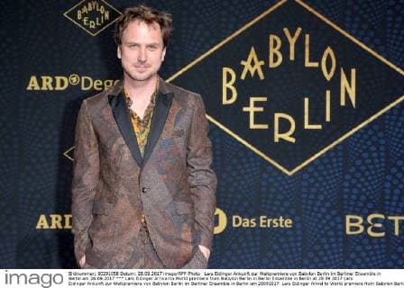 Lars Eidinger Ankunft zur Weltpremiere von Babylon Berlin im Berliner Ensamble in Berlin am 28.09.2017