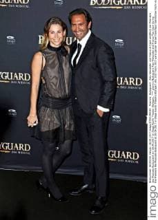 Premire: Bodyguard . Alex Alexander und Franca di Capri anläßlich der Premiere des Musicals Bodyguard am 28.09.2017 im Stage Apollo Theater Stuttgart.