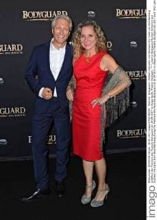 Premire: Bodyguard . Norbert Schramm und Herzogin Iris Caren von Württemberg anläßlich der Premiere des Musicals Bodyguard am 28.09.2017 im Stage Apollo Theater Stuttgart.