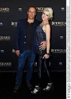 Premire: Bodyguard . Erwik Jost und Tatjana Gessler anläßlich der Premiere des Musicals Bodyguard am 28.09.2017 im Stage Apollo Theater Stuttgart.
