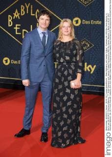 Miöel Maticevic und Joerdis Triebel - Premiere der ARD Sky Serie Babylon in Berlin am 28.09.2017. Premiere Babylon
