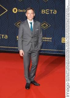 Volker Bruch - Premiere der ARD Sky Serie Babylon in Berlin am 28.09.2017. Premiere Babylon