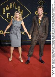 Anke Engelke und Lars Eidinger bei der Premiere der Fernsehserie Babylon Berlin im Berliner Ensemble. Berlin, 28.09.2017