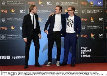 Max Hubacher, Frederick Lau und Milan Peschel bei der Premiere von Der Hauptmann auf dem 65. Internationalen Filmfestival San Sebastian Festival Internacional de Cine de Donostia-San Sebastian im Kursaal. San Sebastian, 29.09.2017