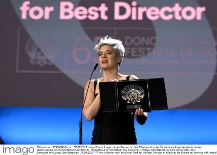 Anahi Berneri mit der Silbernen Muschel für die beste Regie bei Alanis bei der Abschlussgala mit Preisverleihung auf dem 65. Internationalen Filmfestival San Sebastian Festival Internacional de Cine de Donostia-San Sebastian im Kursaal. San Sebastian, 30.09.2017