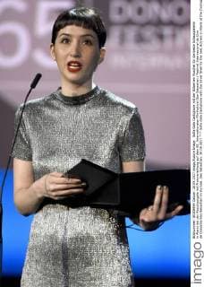 Sofia Gala Castiglione mit der Silbernen Muschel für die beste Schauspielerin in Alanis bei der Abschlussgala mit Preisverleihung auf dem 65. Internationalen Filmfestival San Sebastian Festival Internacional de Cine de Donostia-San Sebastian im Kursaal. San Sebastian, 30.09.2017