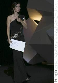 The actress Bárbara Goenaga speaks during the 65th edition of the San Sebastian International Film Festival closure, in San Sebastian, Spain, 30 September 2017. 65 edition of the International Film Festival of San Sebastian !ACHTUNG: NUR REDAKTIONELLE NUTZUNG!  Copyright: xJavierxEtxezarretax GRA303 20170930-636424121354300784