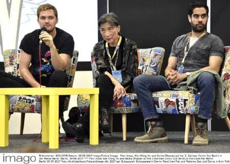 Finn Jones, Wai Ching Ho und Sacha Dhawan auf der 2. German Comic Con Berlin in der Messe Berlin. Berlin, 30.09.2017 *** Finn Jones Wai Ching Ho and Sacha Dhawan on the 2 German Comic Con Berlin in the trade Fair Berlin Berlin 30 09 2017 Foto:xN.xKubelkax xFuturexImage