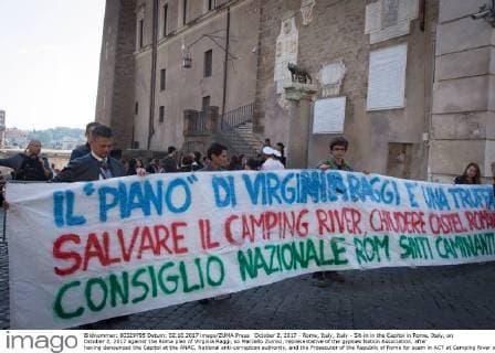 October 2, 2017 - Rome, Italy, Italy - Sit-in in the Capitol in Rome, Italy, on October 2, 2017 against the Roma plan of Virginia Raggi, so Marcello Zuinisi, representative of the gypsies Nation Association, after having denounced the Capitol at the ANAC, National anti-corruption authority, and the Prosecutor of the Republic of Rome for scam in ACT at Camping River on the basis of an alleged illicit use of European social funds, PON Metro 2014 †2020. Rome Italy - ZUMAn230 20171002_zaa_n230_193 Copyright: xAndreaxRonchinix