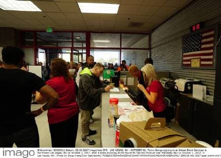 LAS VEGAS, NV - OCTOBER 02: Taylor Benge signing in at United Blood Services in Northwest Las Vegas, NV on October 2, 2017, after a mass shooting at the Route 91 Harvest Festival near Mandalay Bay on October 1, 2017, in Las Vegas, NV. (Photo by Doug Kranz Icon Sportswire) 289319
