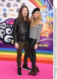 Gil Ofarim mit Ehefrau Verena Brock bei der Deutschlandpremiere von My Little Pony im Zoo Palast in Berlin am 03.10.2017