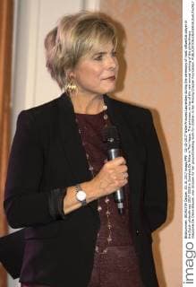 02-10-2017 Witte Princess Laurentien during the ceremony of most influential player in the Dutch philanthropy 2017-2018 in Societeit De Witte in The Hague. The princess, on top of the new annual ranking of the philanthropy magazine De Dikke Blauwe, was choosen for her groundbreaking work for children in her Missing Chapter Foundation.  Copyright: xPPE WERFx