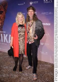 Matto Barfuss, der Tierfilmer und Autor mit Kerstin Noack bei seiner Maleika Film Premiere am 4.10.2017 in Berlin Maleika Filmpremiere in Berlin, 2017
