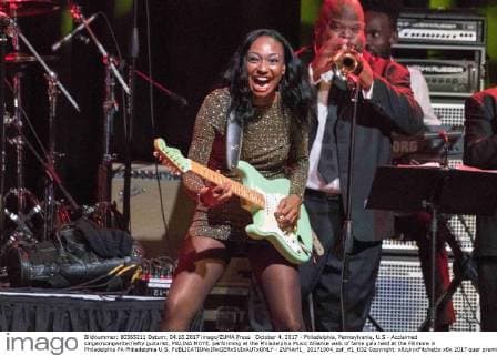 October 4, 2017 - Philadelphia, Pennsylvania, U.S - Acclaimed singer songwriter lefty guitarist, MALINA MOYE, performing at the Philadelphia Music Alliance walk of fame gala held at the Fillmore in Philadelphia PA Philadelphia U.S. - ZUMArf1_ 20171004_zaf_rf1_032 Copyright: xRickyxFitchettx