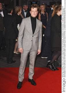Ed Speleers bei der Premiere von Breathe Solange ich atme auf dem 61. BFI London Film Festival im Odeon Leicester Square. London, 04.10.2017 Ed Speleers