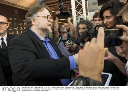 Guillermo del Toro attends to red carpet before the projection of film The Shape of Water during Sitges Film Festival in Barcelona, Spain October 05, 2017.  (20171005109)