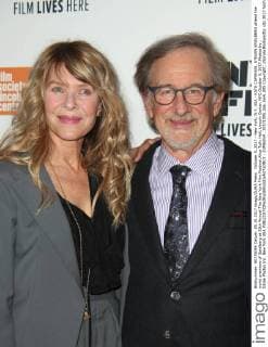 October 5, 2017 - New York, N.Y, USA - KATE CAPSHAW, STEVEN SPIELBERG attend the world premiere of Spielberg at 55th Annual The New York Film Festival.Alice Tully Hall, Lincoln Center, NYC.October 5, 2017.Photos by , Globe Photos Inc. New York USA - ZUMAms4_ 20171005_zaa_ms4_005 Copyright: xSoniaxMoskowitzx