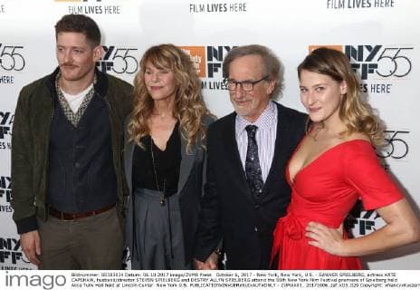 October 6, 2017 - New York, New York, U.S. - SAWYER SPIELBERG, actress KATE CAPSHAW, husband director STEVEN SPIELBERG and DESTRY ALLYN SPIELBERG attend the 55th New York Film Festival premiere of Spielberg held Alice Tully Hall held at Lincoln Center. New York U.S. - ZUMAk03_ 20171006_zaf_k03_029 Copyright: xNancyxKaszermanx