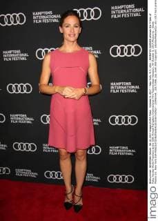 October 6, 2017 - New York, N.Y, USA - JENNIFER GARNER attends the Tribes of Palos Verdes World Premiere at the 25th Annual Hamptons International Film Festival.East Hampton, NY.October 6, 2017.Photos by , Globe Photos Inc. New York USA - ZUMAms4_ 20171006_zaa_ms4_006 Copyright: xSoniaxMoskowitzx