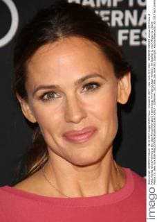 October 6, 2017 - New York, N.Y, USA - JENNIFER GARNER attends the Tribes of Palos Verdes World Premiere at the 25th Annual Hamptons International Film Festival.East Hampton, NY.October 6, 2017.Photos by , Globe Photos Inc. New York USA - ZUMAms4_ 20171006_zaa_ms4_003 Copyright: xSoniaxMoskowitzx