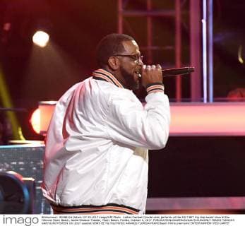 Luther Cambell (Uncle Luke) performs at the 2017 BET Hip Hop award show at the Fillmore Miami Beach, Jackie Gleason Theater, Miami Beach, Florida, October 6, 2017.  MIA20171006103 GARYxIxROTHSTEIN