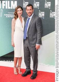 Jackie Sandler mit Gatte Adam Sandler bei der Premiere von The Meyerowitz Stories (New and Selected) auf dem 61. BFI London Film Festival im Embankment Gardens Cinema. London, 06.10.2017 Jackie Sandler, Adam Sandler