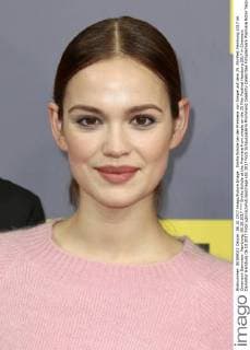 Emilia Schüle bei der Premiere von Simpel auf dem 25. Filmfest Hamburg 2017 im Cinemaxx Dammtor. Hamburg, 06.10.2017