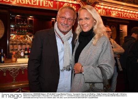 Konstantin Wecker mit Ehefrau Gala-Premiere Circus Roncalli 40 Jahre Reise zum Regenborgen München 07. Oktober 2017