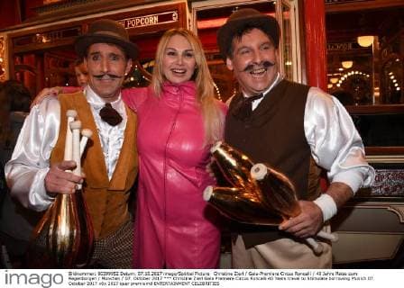 Christine Zierl Gala-Premiere Circus Roncalli 40 Jahre Reise zum Regenborgen München 07. Oktober 2017