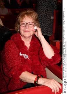 Loni von Friedl Gala-Premiere Circus Roncalli 40 Jahre Reise zum Regenborgen München 07. Oktober 2017