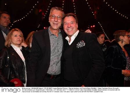 Patrick Lindner mit Freund Peter Schäfer Gala-Premiere Circus Roncalli 40 Jahre Reise zum Regenborgen München 07. Oktober 2017