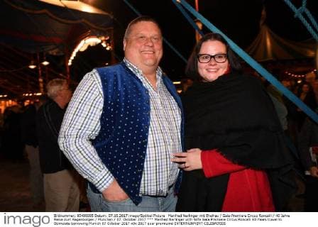 Manfred Nerlinger mit Ehefrau Gala-Premiere Circus Roncalli 40 Jahre Reise zum Regenborgen München 07. Oktober 2017