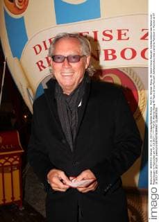 Prof.Dr. Werner Mang, 40 Jahre Circus Roncalli Jubilaeumstournee Reise zum Regenbogen in Muenchen am 07.10.2017