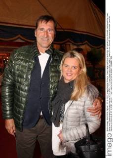 Lars Riedel mit Ehefrau Katja, 40 Jahre Circus Roncalli Jubilaeumstournee Reise zum Regenbogen in Muenchen am 07.10.2017