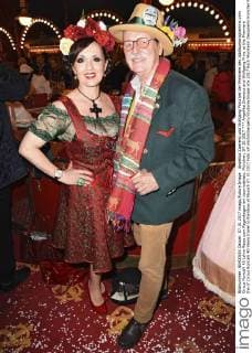 Angelika Zwerenz und Wolfgang Prinz bei der Premiere des Jubiläumprogramms vom Circus Roncalli 40 Jahre Reise zum Regenbogen am Leonrodplatz. München, 07.10.2017