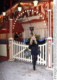 Alessandra Geissel bei der Premiere des Jubiläumprogramms vom Circus Roncalli 40 Jahre Reise zum Regenbogen am Leonrodplatz. München, 07.10.2017