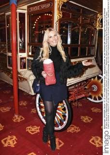 Alessandra Geissel bei der Premiere des Jubiläumprogramms vom Circus Roncalli 40 Jahre Reise zum Regenbogen am Leonrodplatz. München, 07.10.2017