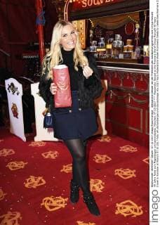 Alessandra Geissel bei der Premiere des Jubiläumprogramms vom Circus Roncalli 40 Jahre Reise zum Regenbogen am Leonrodplatz. München, 07.10.2017