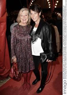 Jutta Speidel und Janina Hartwig bei der Premiere des Jubiläumprogramms vom Circus Roncalli 40 Jahre Reise zum Regenbogen am Leonrodplatz. München, 07.10.2017