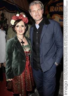 Angelika Zwerenz und Götz Otto bei der Premiere des Jubiläumprogramms vom Circus Roncalli 40 Jahre Reise zum Regenbogen am Leonrodplatz. München, 07.10.2017