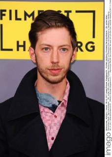 Filmfest Hamburg: Premiere Die Unsichtbaren - Wir wollen leben Maximilian Mauff. Die Unsichtbaren - Wir wollen alle Leben beim Filmfest Hamburg 2017 im Cinemaxx Kino am Dammtor in Hamburg. Hamburg, 08.10.2017 Bitte Bildunterschrift : IMAGO Michael Wigglesworth