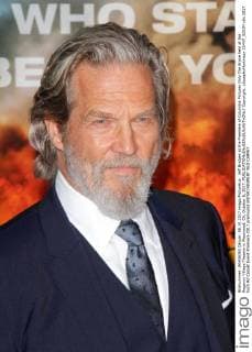 Jeff Bridges at the Premiere of Columbia Pictures Only The Brave held at the Regency Village Theatre in Westwood, CA, October 8, 2017.  Copyright: xJosephxMartinezx 33447_025JM