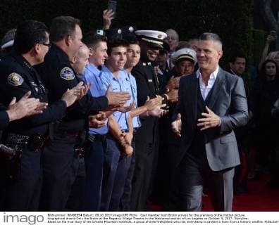 Cast member Josh Brolin arrives for the premiere of the motion picture biographical drama Only the Brave at the Regency Village Theatre in the Westwood section of Los Angeles on October 8, 2017. Storyline: Based on the true story of the Granite Mountain Hotshots, a group of elite firefighters who risk everything to protect a town from a historic wildfire.  LAP2017100835 JIMxRUYMEN