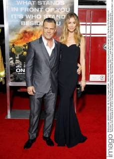 Josh Brolin und seine Ehefrau Kathyrn Boyd bei der Only The Brave Film Premiere am 8.10.2017 in Westwood, Los Angeles Only The Brave Filmpremiere in Los Angeles, 2017