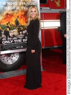 October 8, 2017 - Los Angeles, CA, U.S. - 08 October 2017 - Los Angeles, California - Natalie Hall. Ã¢â‚¬oeOnly The BraveÃ¢â‚¬Â Premiere held at the Regency Village Theatre in Los Angeles. Photo Credit: AdMedia Los Angeles U.S. - ZUMAa123 20171008_zaa_a123_183 Copyright: xAdmediax