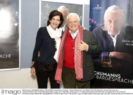 Eckart Witzigmann mit Gattin Niki Schnelldorfer bei der Premiere des Dokumentarfilms Schumanns Bargespräche im Arri Kino. München, 08.10.2017