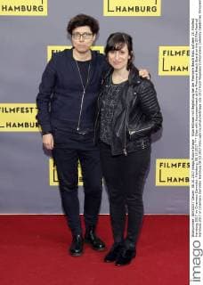 Eliza Hittman mit Begleitung bei der Premiere Beach Rats auf dem 25. Filmfest Hamburg 2017 im Cinemaxx Dammtor. Hamburg, 08.10.2017